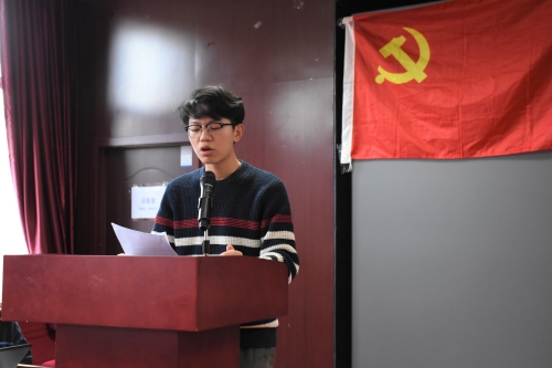 学生代表刘志豪发言2